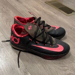 Low top KD Basketball Shoes - Pink and Black